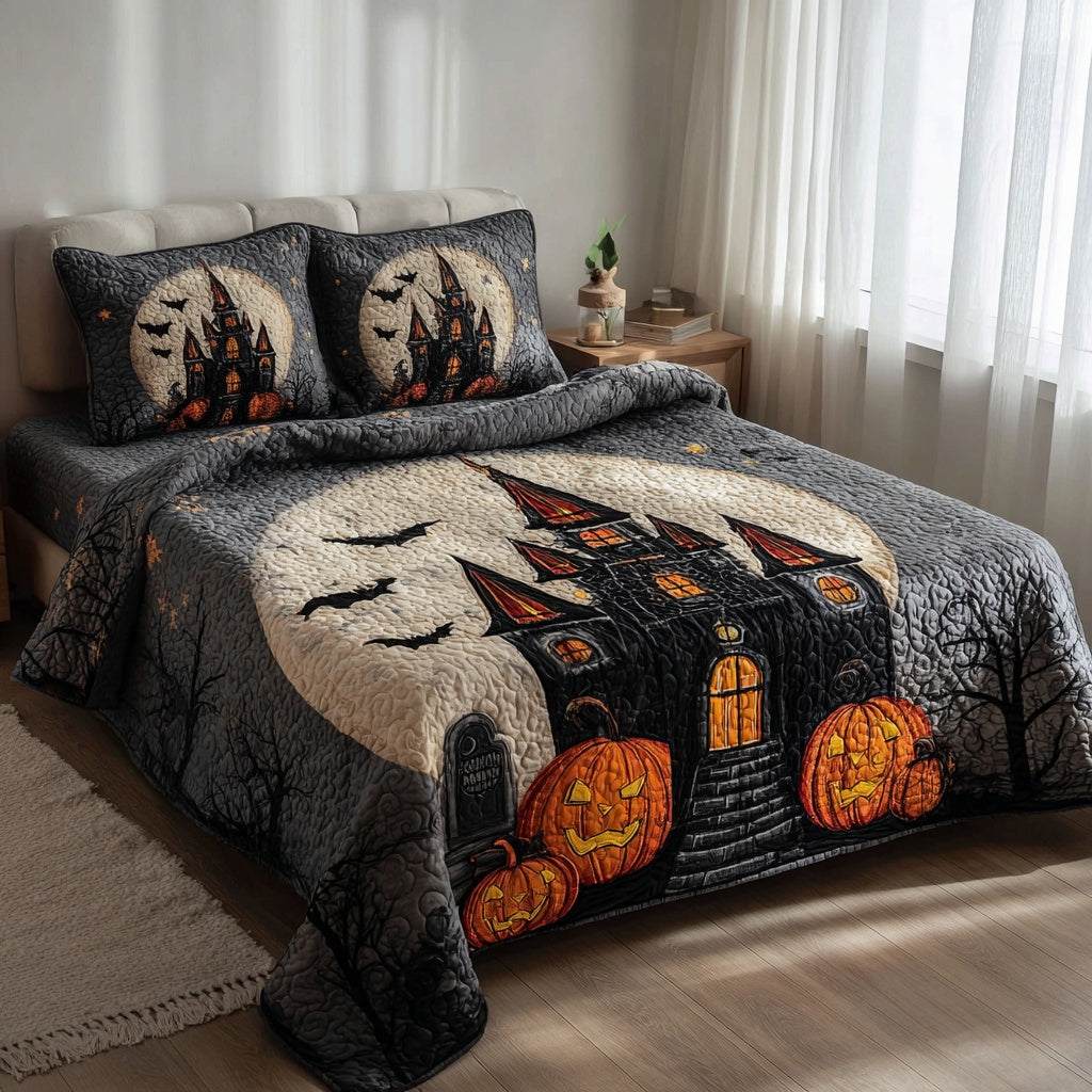 Moonlit Pumpkin Manor 3-Piece Quilted Bedding Set NCU0VL3684